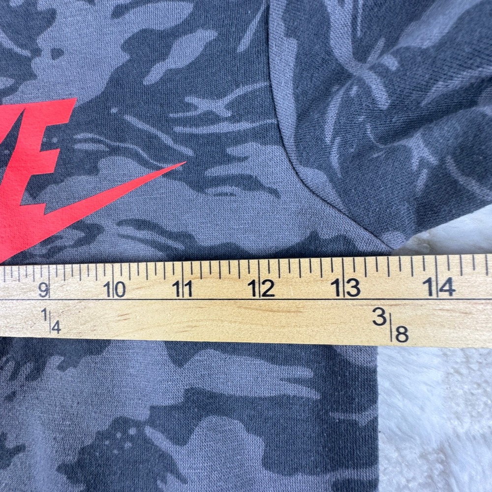 Nike Kids Grey Camo Pullover Hoodie Red Logo Size 5 4-5 Years Sweatshirt - Picture 6 of 9